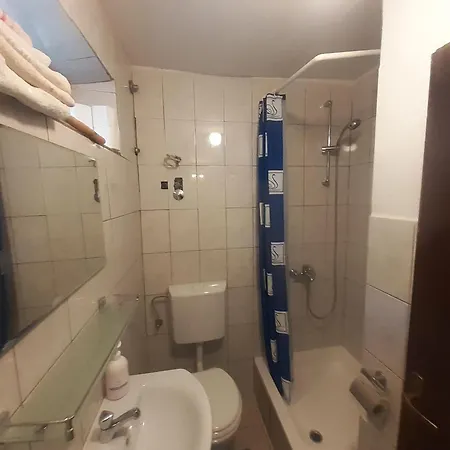 Apartment Seaside Secluded Cove Torac, Hvar - 4044 Gdinj